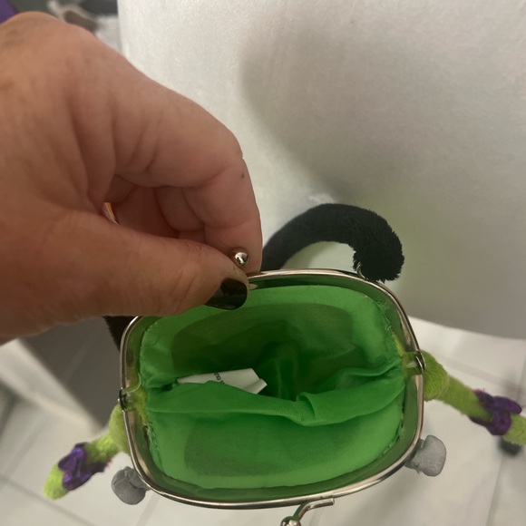 Halloween purse
Ships next day
Smoke free home
Free gift with every purchase . - Picture 3 of 3